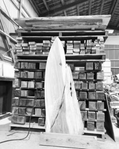 ディスプレイ用サーフボード最終段階に！