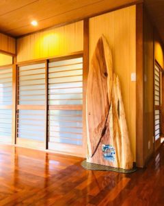 ゲストハウスaoaoさんにディスプレイボード展示