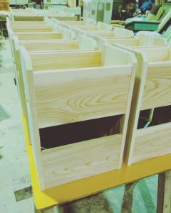 木工作業  総出で仕上げてます！