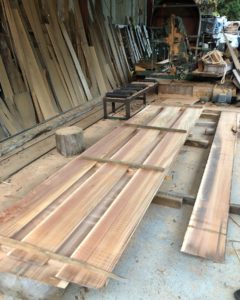 サーフボードブランクスの木頭杉ストリンガー材