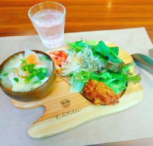 BBQプレートがビュッフェの取り皿に！