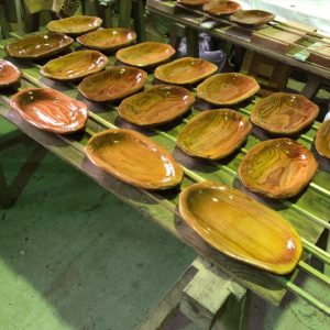 KUKU手彫りプレート塗装2回目完了！