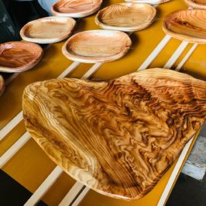 木頭杉手彫りプレート -オリジナルデザイン製作-