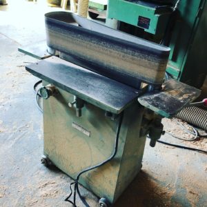 本日の相棒  横軸ベルトサンダー