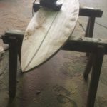 木頭杉サーフボードをシェイプ!