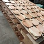 KUKU コースタープレート塗装中