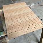 木頭杉の有孔ボード製作